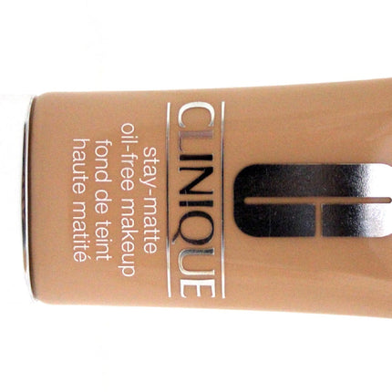 Clinique Stay-Matte Oil-Free Makeup
